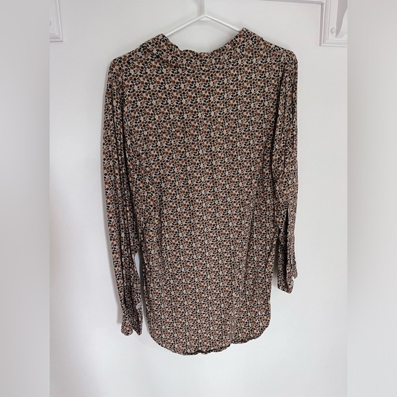 Floral Button Down - Picture 3 of 4
